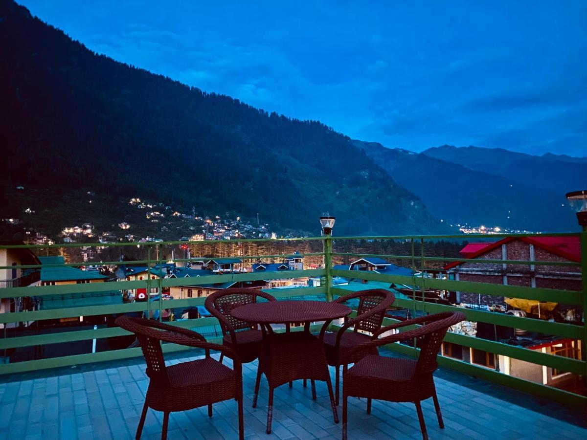 Winterline Resort Near Mall Road Manali - Centrally Heated & Air Cooled المظهر الخارجي الصورة